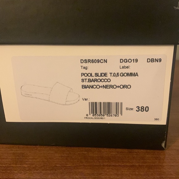 Versace Baroque Pool Slides size 38 - Picture 7 of 8